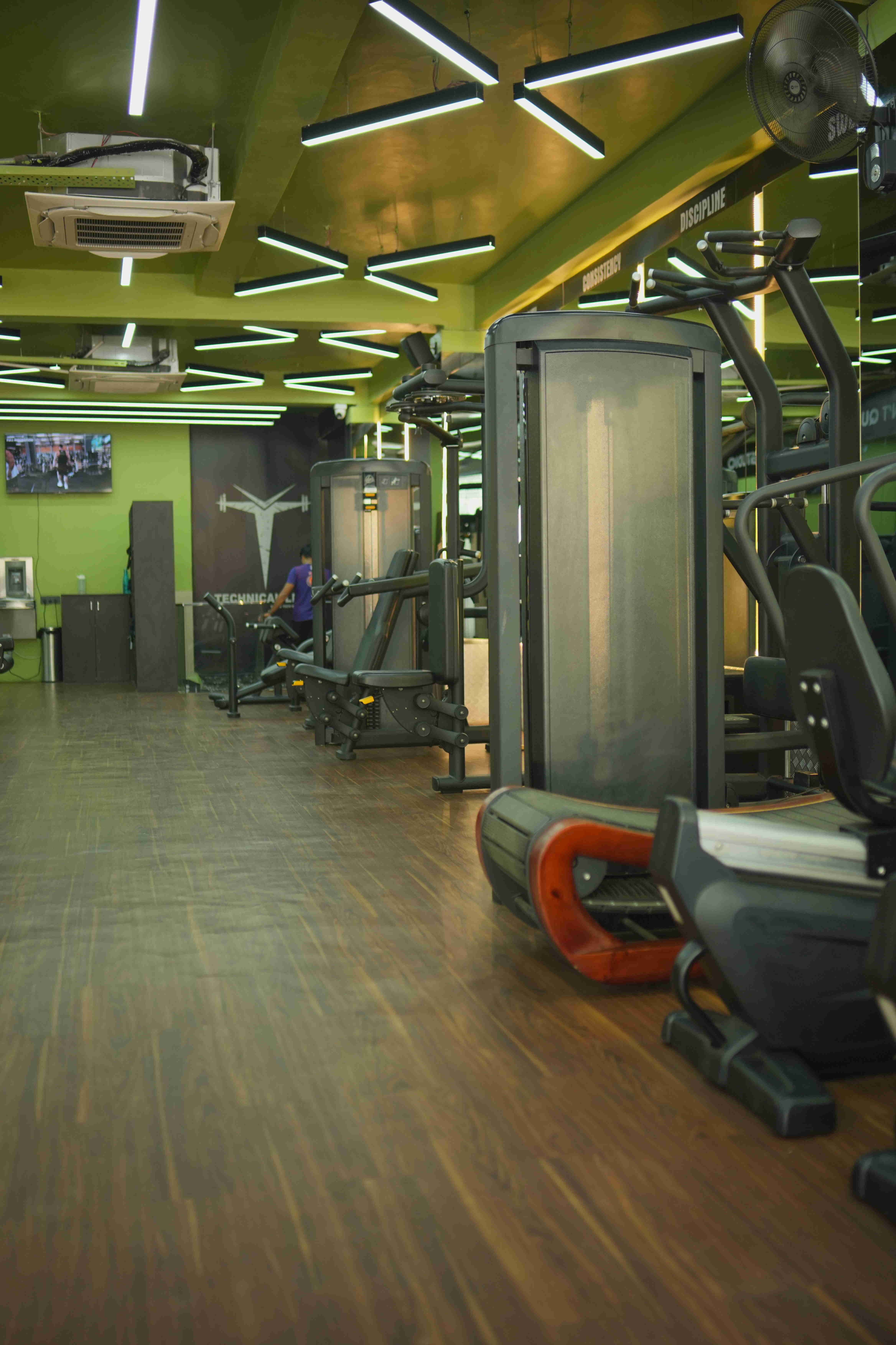 Gym equipment and machine setup